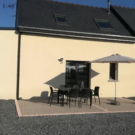 別荘 Confortable Maison A La Campagne Ploufragan